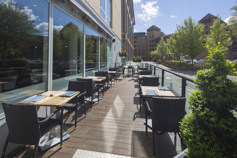 Hilton Garden Inn Bristol City Centre Exterior foto