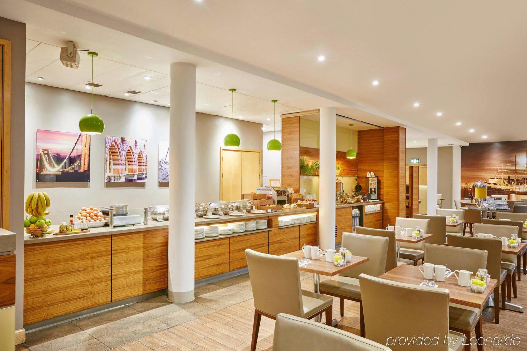 Hilton Garden Inn Bristol City Centre Exterior foto